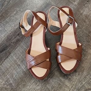 Women's wedge sandals size 7. Mootsies Tootsies brand